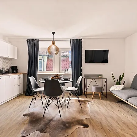 Einzimmerwohnung in Seenähe klimatisiert
