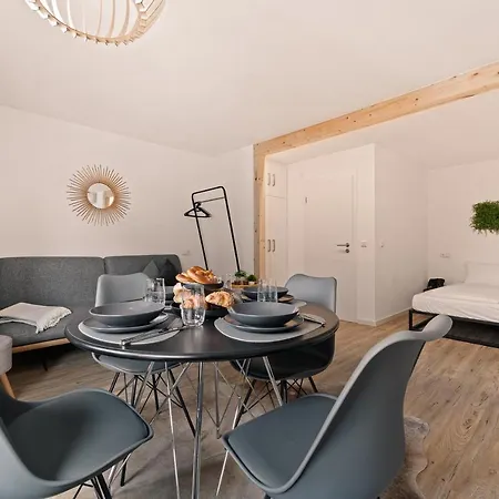 Einzimmerwohnung in Seenähe klimatisiert