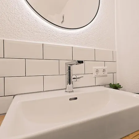 דירה Einzimmerwohnung In Seenaehe Klimatisiert *